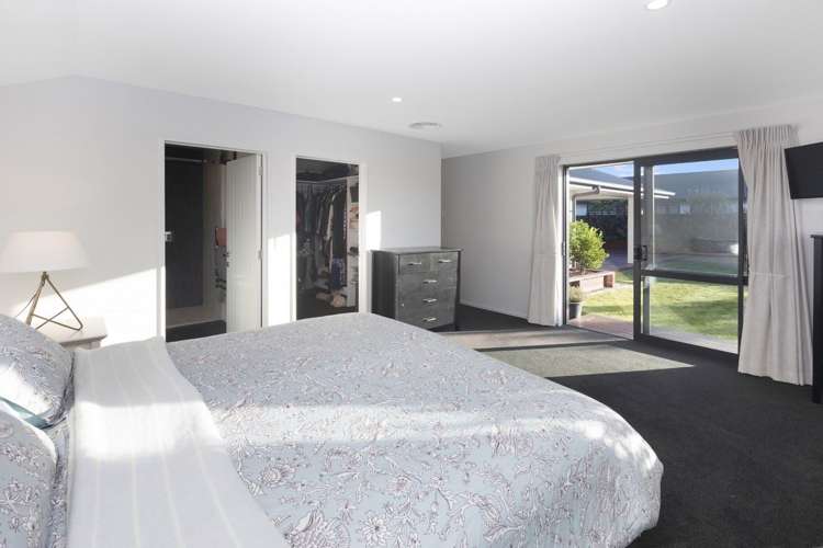 12 Verdeco Boulevard Lincoln_21