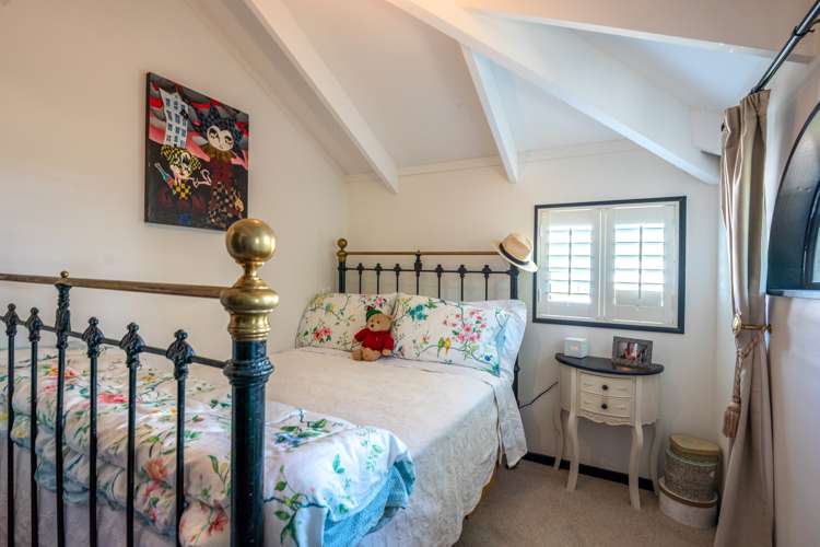 91 Queens Drive Oneroa_11