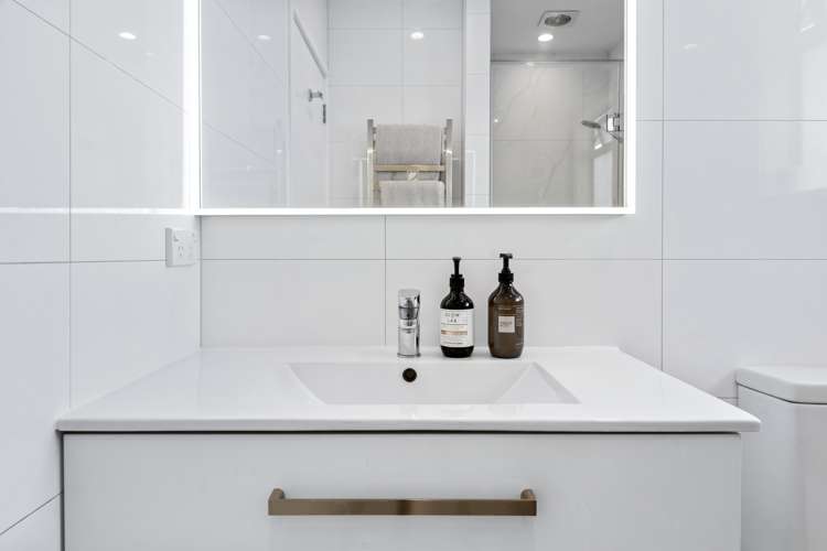 1/32 Seaview Road Glenfield_15