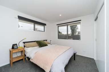 49B Escort Grove_4