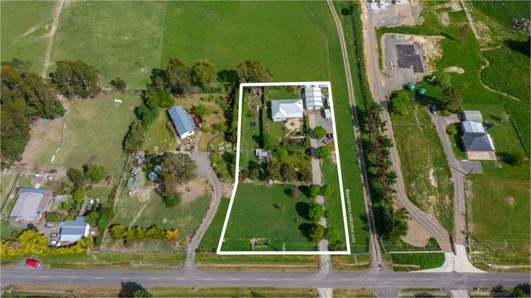314 White Road Waipawa_24