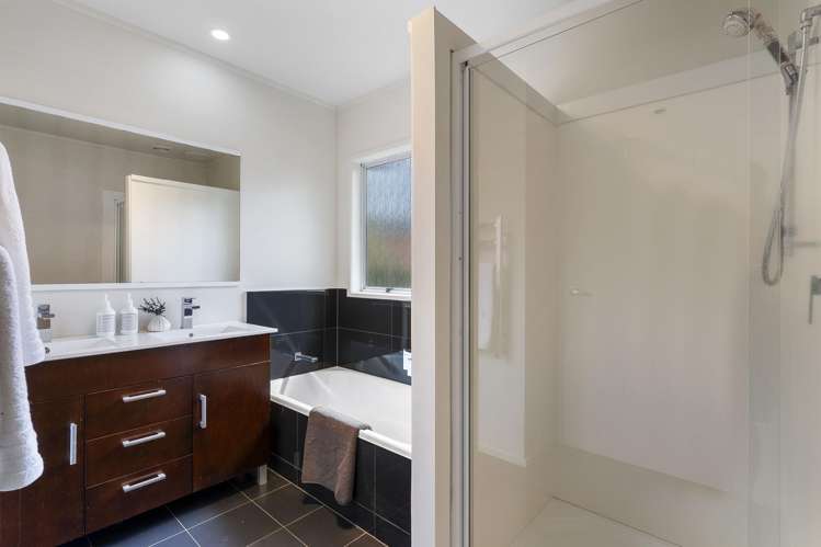 2/218 East Coast Road Forrest Hill_9