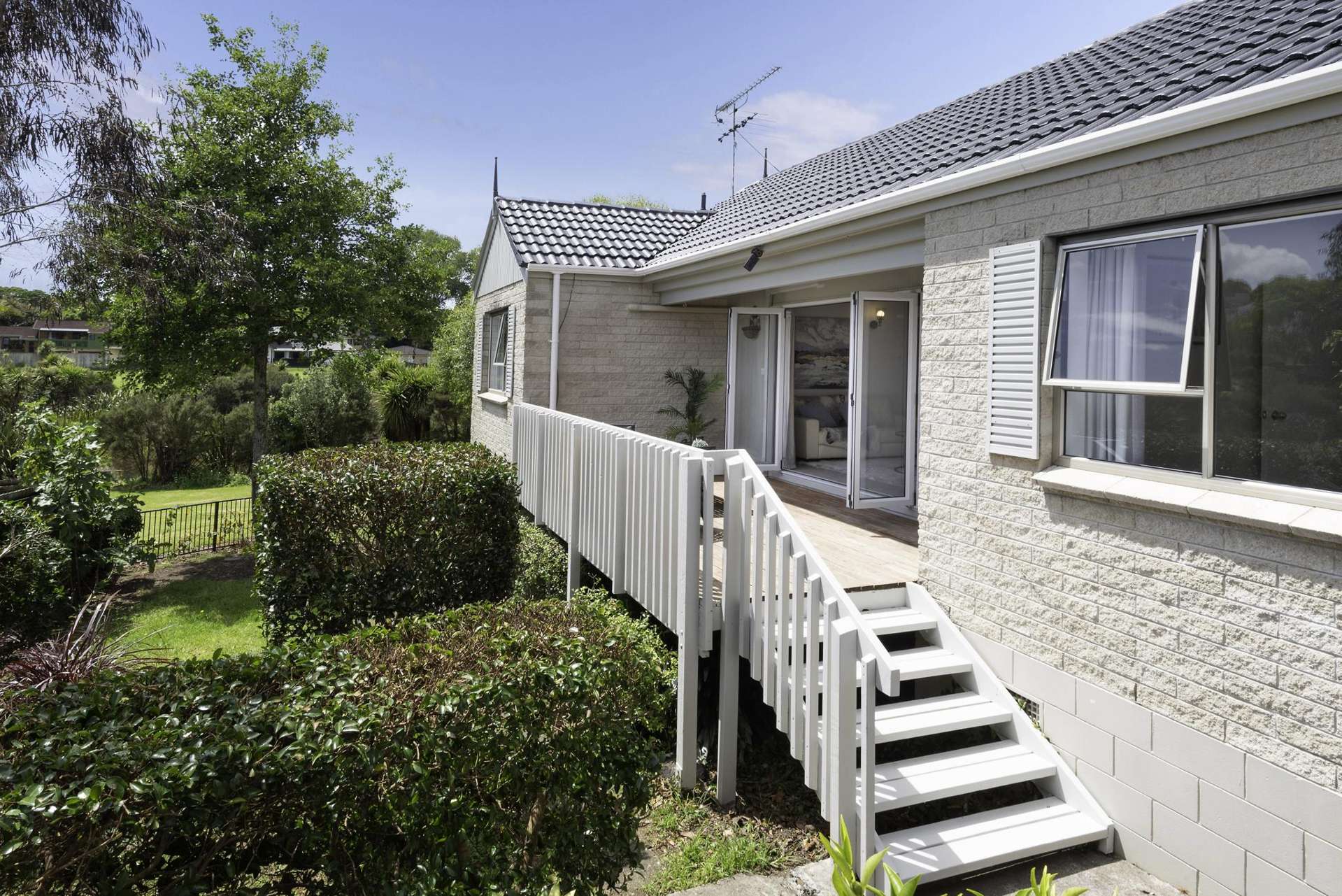 2/30 Curacao Place Half Moon Bay_0