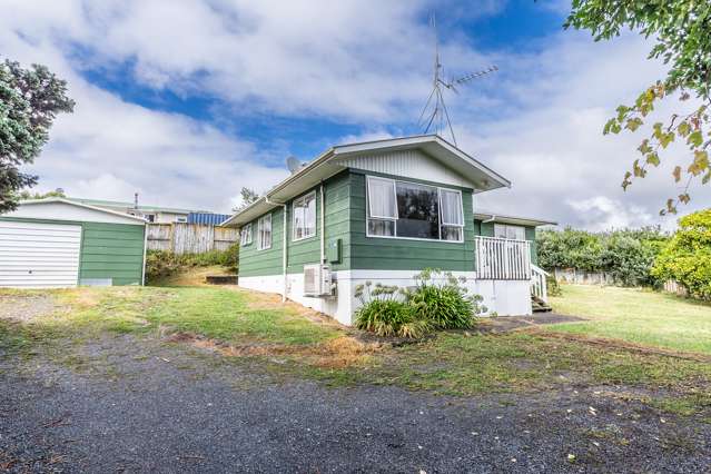 8 Norfolk Place Pukete_1