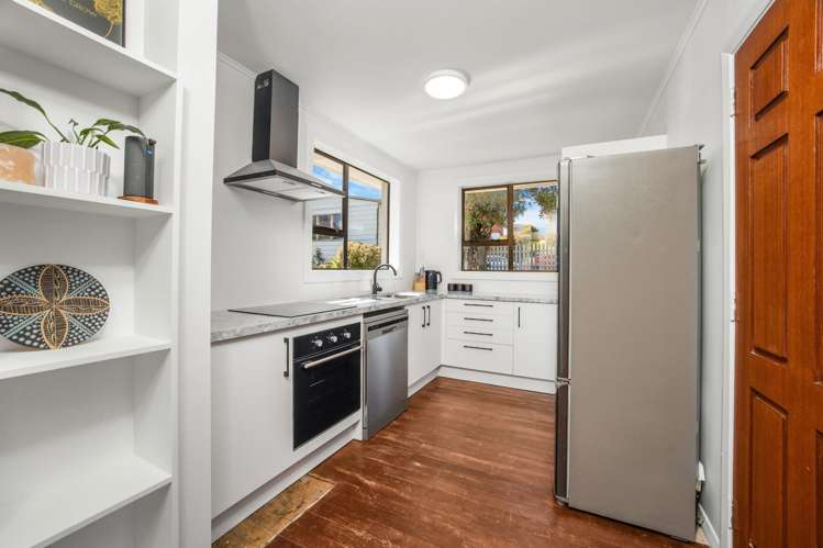 94 Caldwell Street Brockville_6