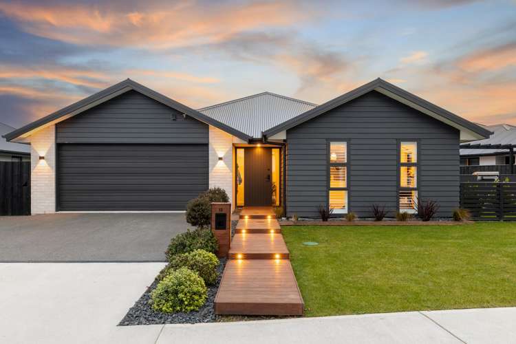 13 Stackwood Avenue_0