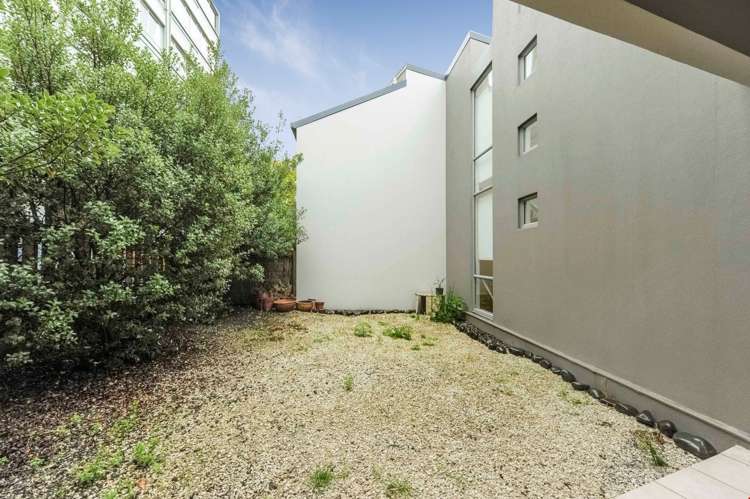 2/11 Sarawia Street Newmarket_10