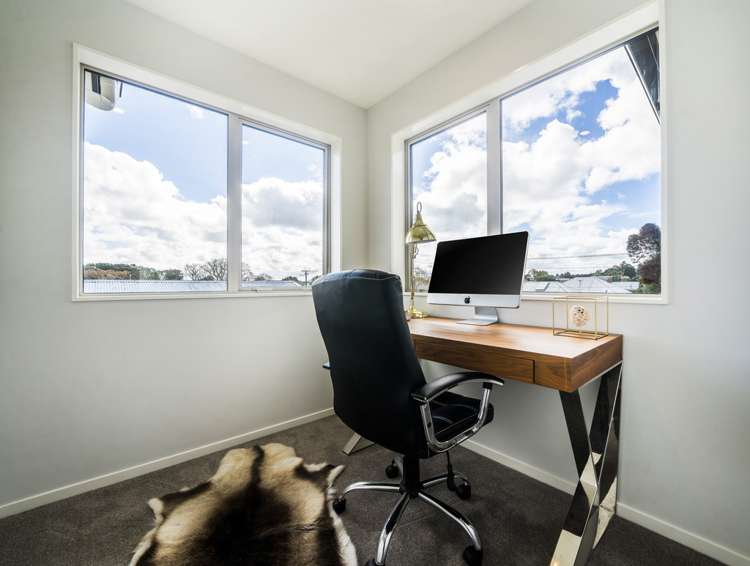 10 Phyllis Street Mount Albert_14