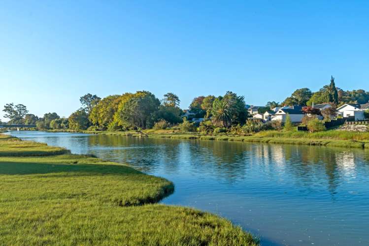 2 Carnarvon Street Gisborne Central_27