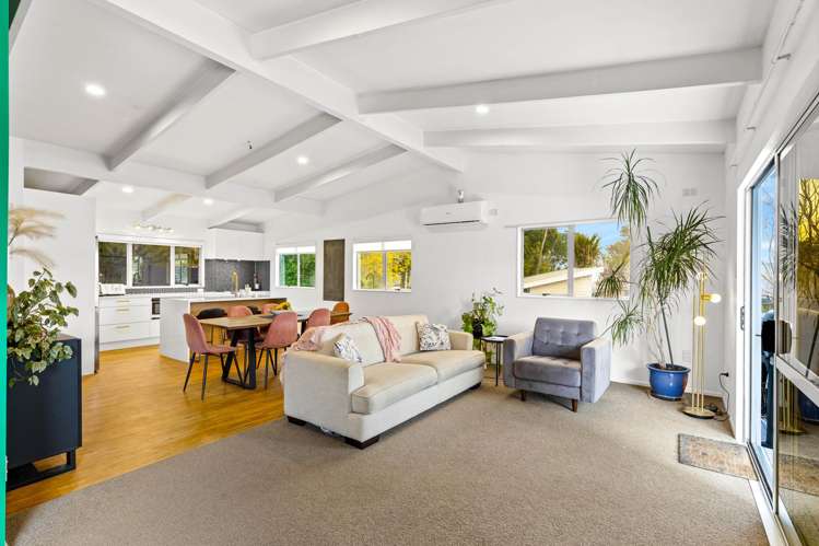 2/46 Holbrook Street Blockhouse Bay_9