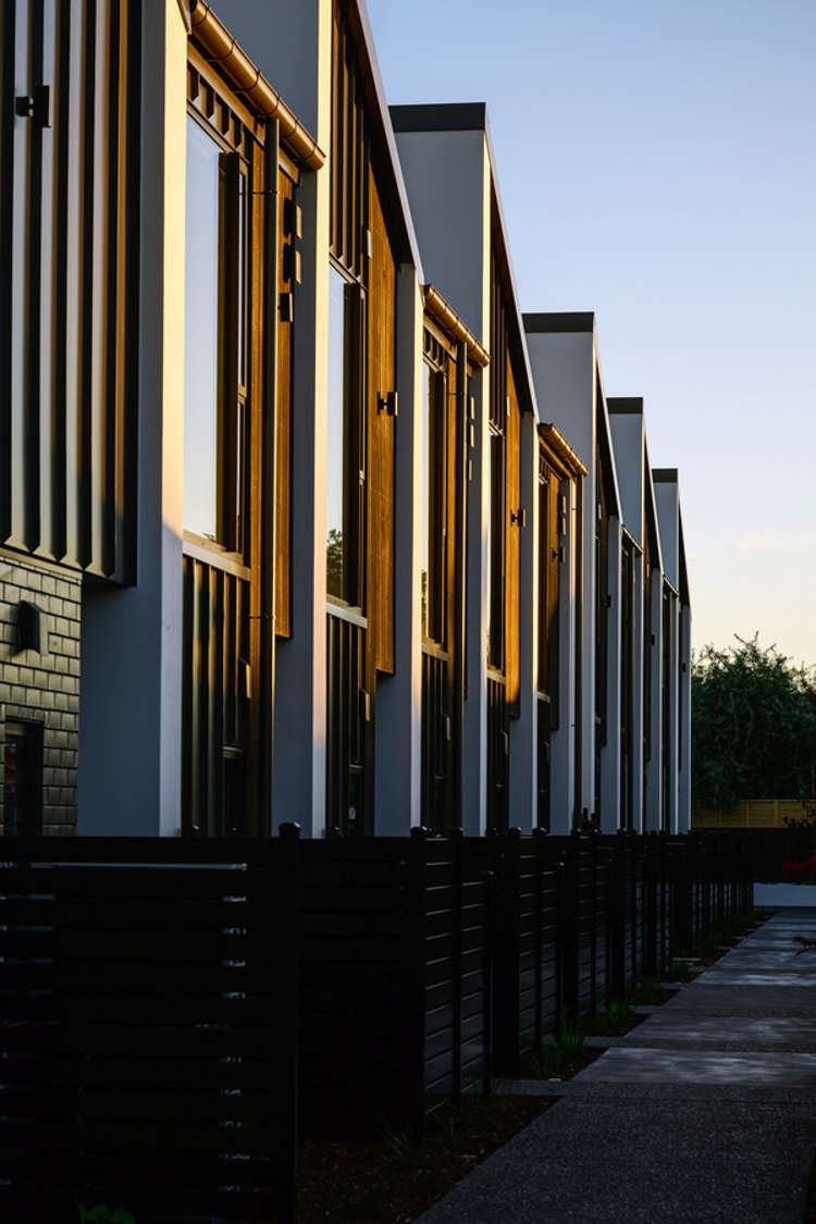 11/24 Devonport Lane Saint Albans_12