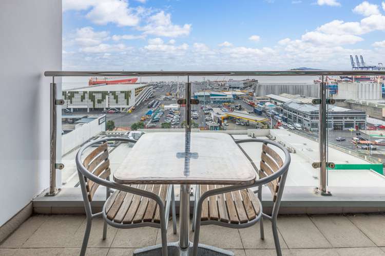 1202/30 Beach Road Auckland Central_1