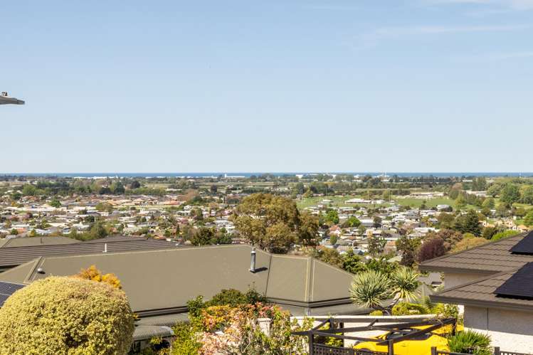 84 Churchill Drive Taradale_22
