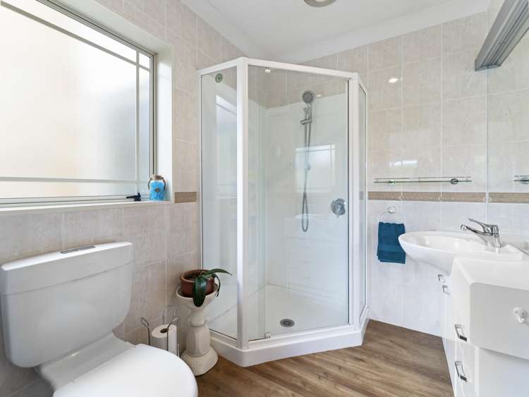 16 Aristoy Close Conifer Grove_12