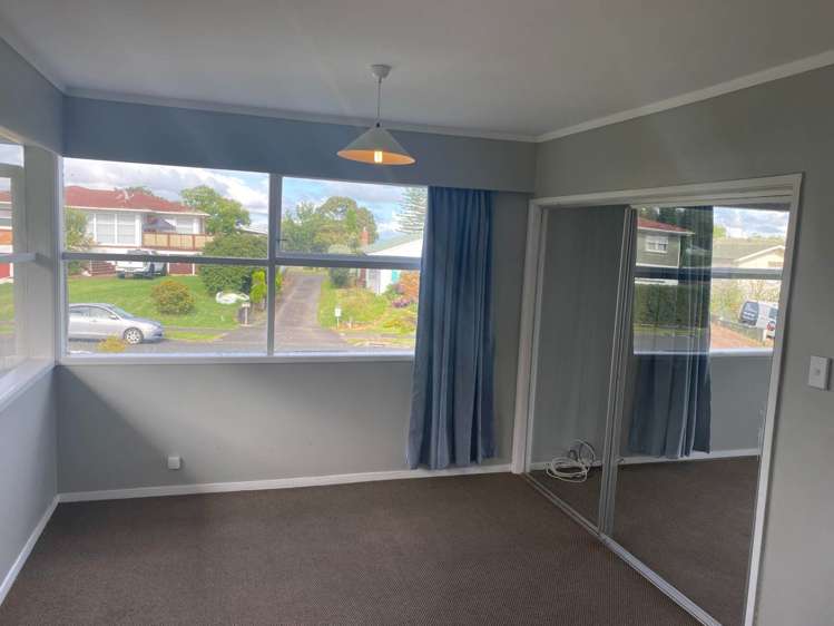 8 Patricia Place Hillpark_5