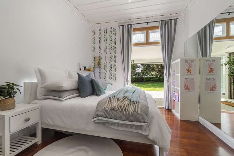 19 Golf Road Epsom_17