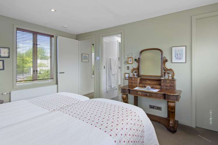 33 Wroxton Terrace Merivale_21