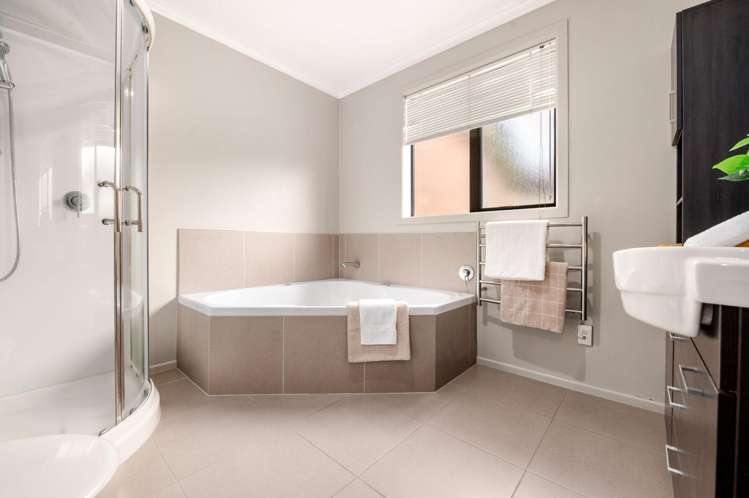 102 Barrington Drive Huntington_24