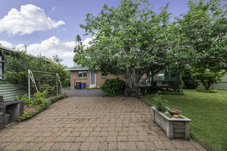 78 Neil Avenue Te Atatu Peninsula_14