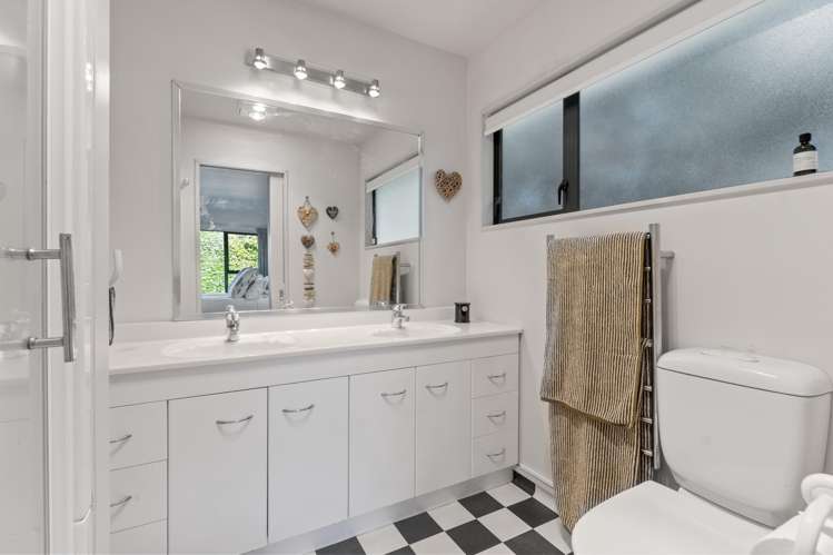 13 Horopito Road Waikanae_12