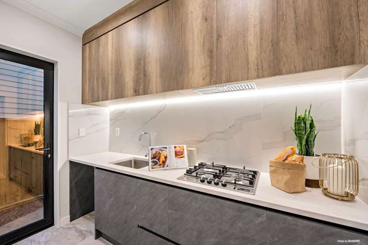 8 Hughs Way Flat Bush_6