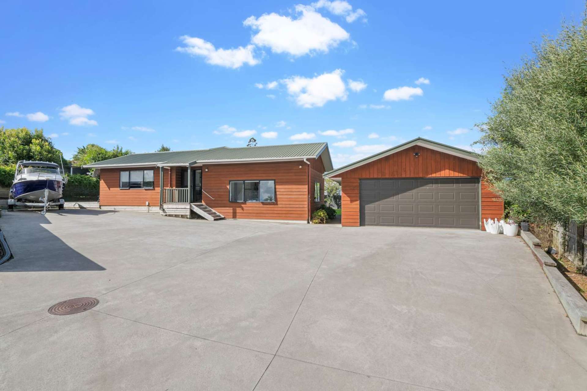 18 Thorburn Avenue Red Beach_0