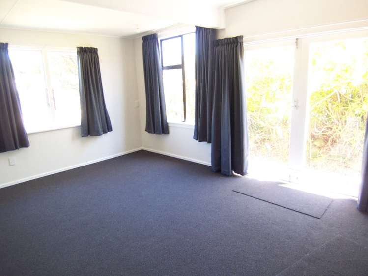 20 Koromiko Street Otaki Beach_11