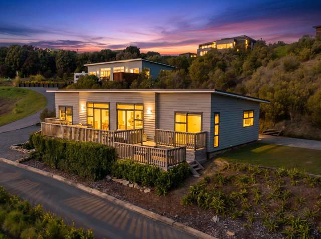 Space, Comfort, Easy Care Coastal Retreat