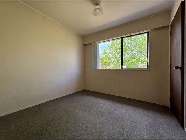 11a Mongorry Place Mt Roskill_4
