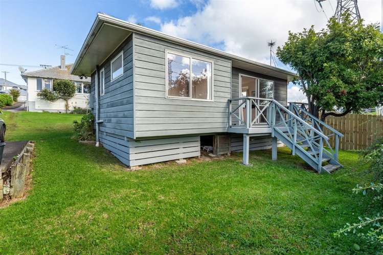 16 Morrie Laing Avenue Mount Roskill_1