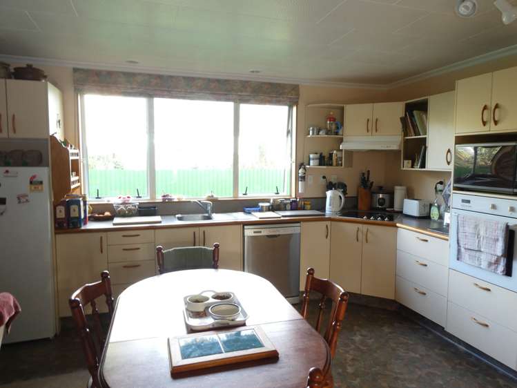 10 Stewart Street Waimangaroa_3