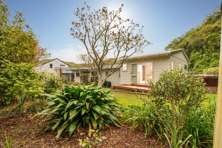 12 Fiona Grove Karori_13