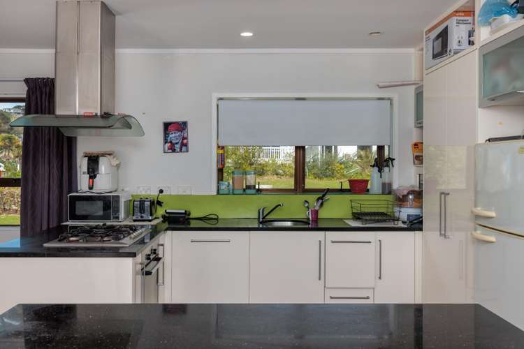 60 Seaview Road Paihia_13