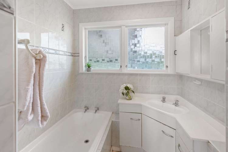 6 Abraham Crescent Milson_10