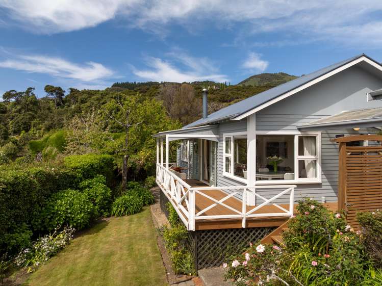 8 Percy Street Akaroa_0