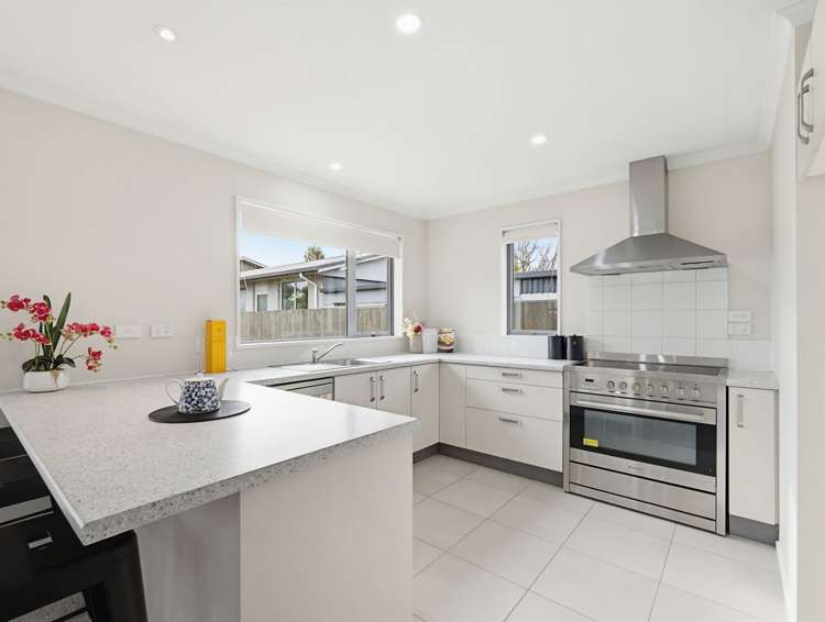 557 Hereford Street Linwood_10
