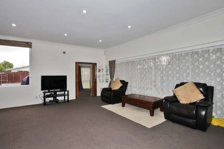 7 Gibson Drive Hornby_13