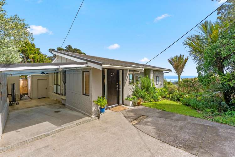 27 Domain Crescent Muriwai Beach_30