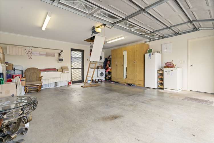 31a Archibald Road Kelston_10