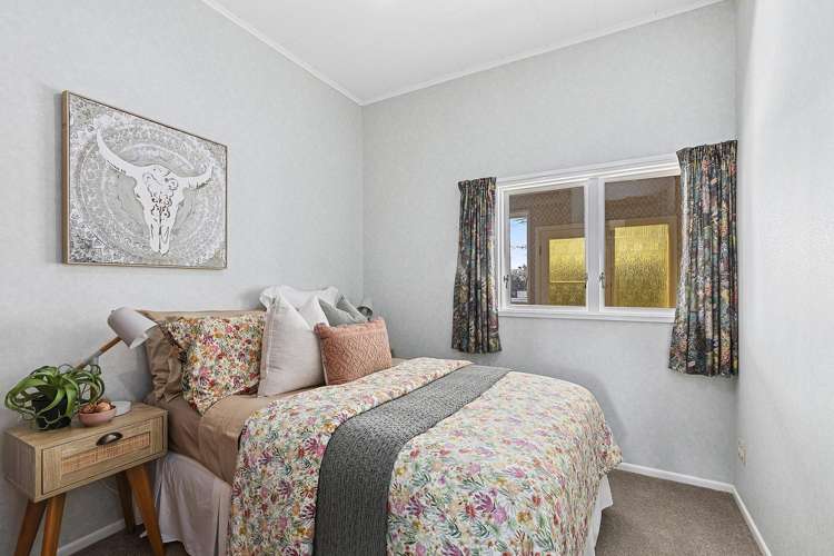 33 Palm Avenue Lyall Bay_11