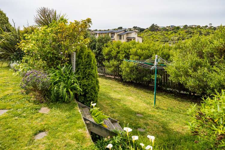 15 Te Puia Drive Aotea_24