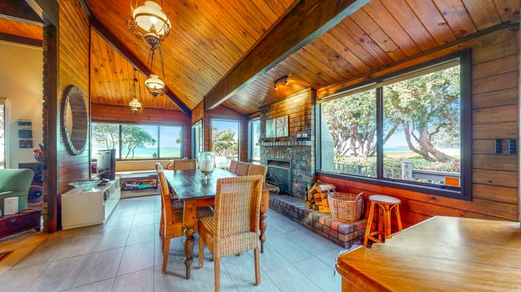 19 Claxton Avenue Pauanui_10