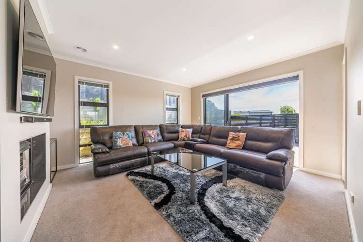 51 Endeavour Drive Whitby_7