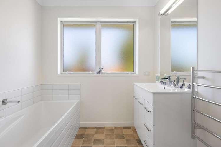 22 Claremont Crescent Amberley_17