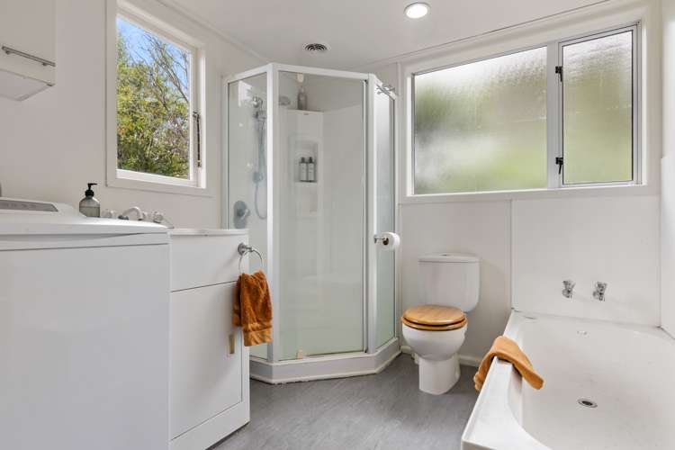 18 Birdwood Avenue Beckenham_24