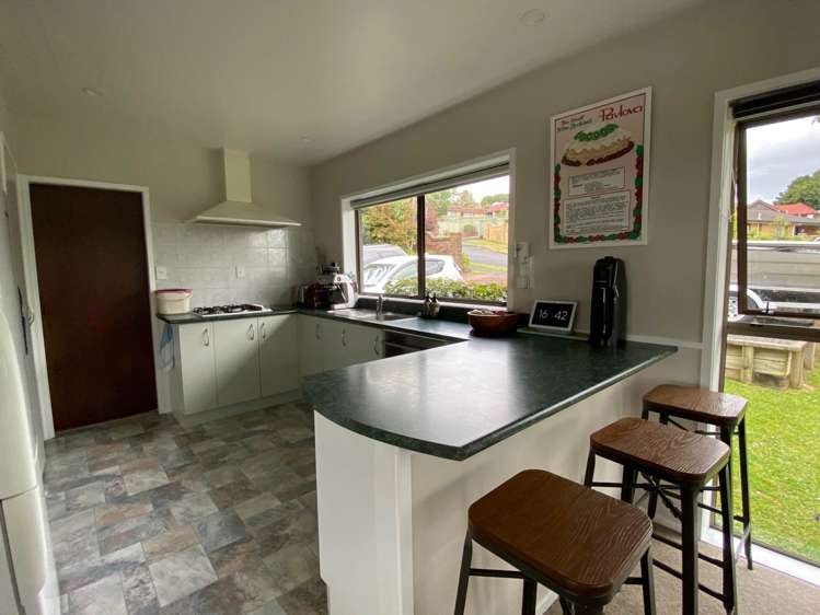 5 Kingsclere Place Goodwood Heights_4