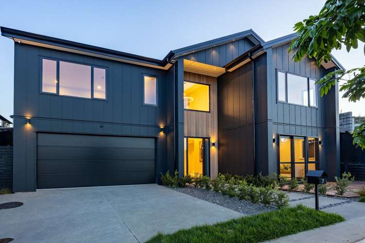 7 Halcyon Bay Lane Wainui_26