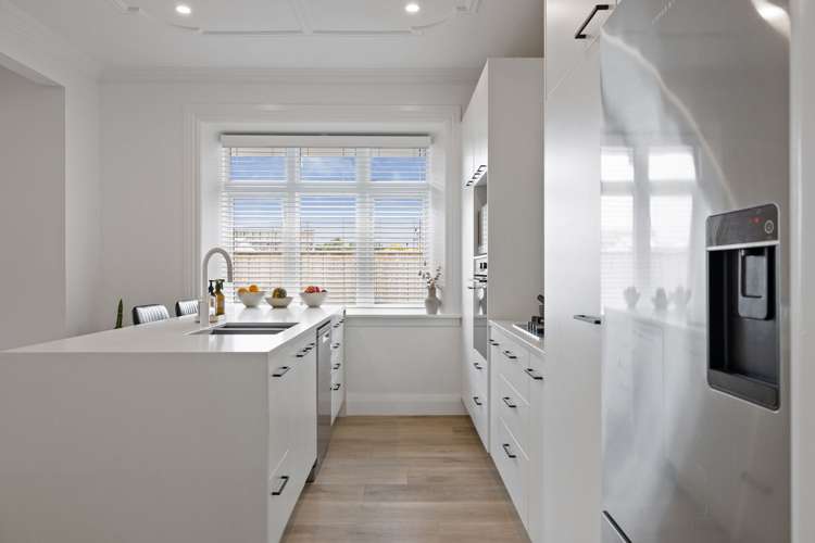 11 Miro Street Takaro_10