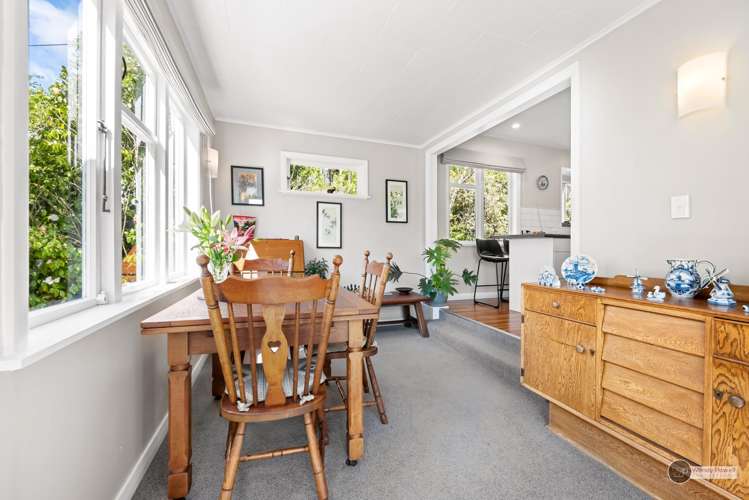 52 Elmslie Road Pinehaven_7