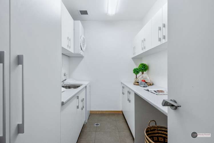 2/5 Raroa Road Lower Hutt_15